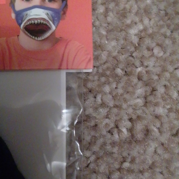 Shark Mask - Picture 5 of 6